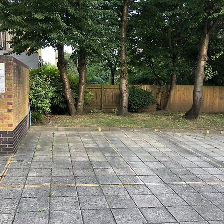Cosy 2 Bedroom Flat In Manor House London Exterior photo