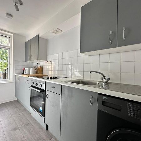 Cosy 2 Bedroom Flat In Manor House London Exterior photo